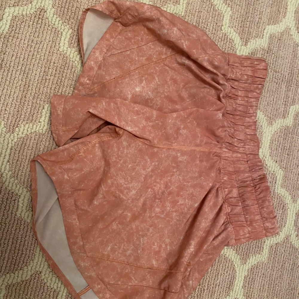 Lululemon short - Picture 2 of 6